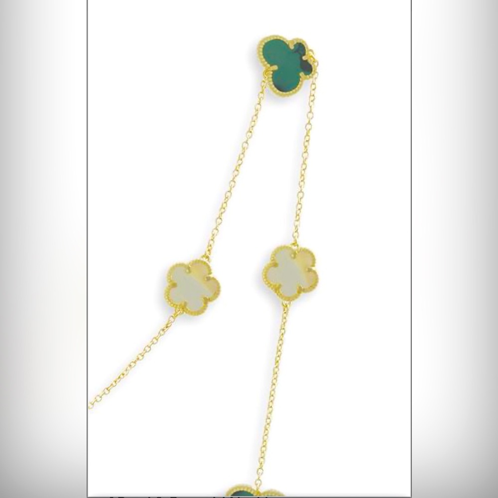 JANKUO 🆕 Flower & Butterfly 14K Goldplated, Mother of Pearl & Emerald Necklace. - Picture 2 of 2
